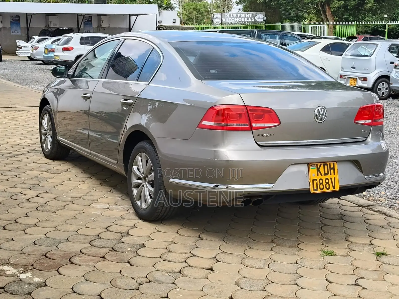 Volkswagen Passat 2013 Beige