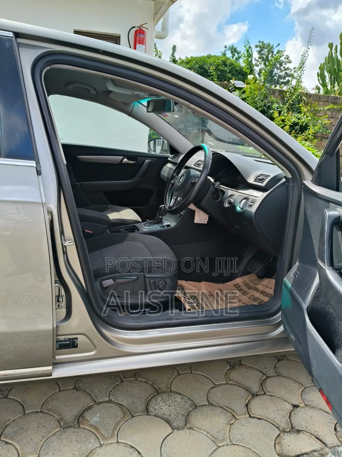 Volkswagen Passat 2013 Beige