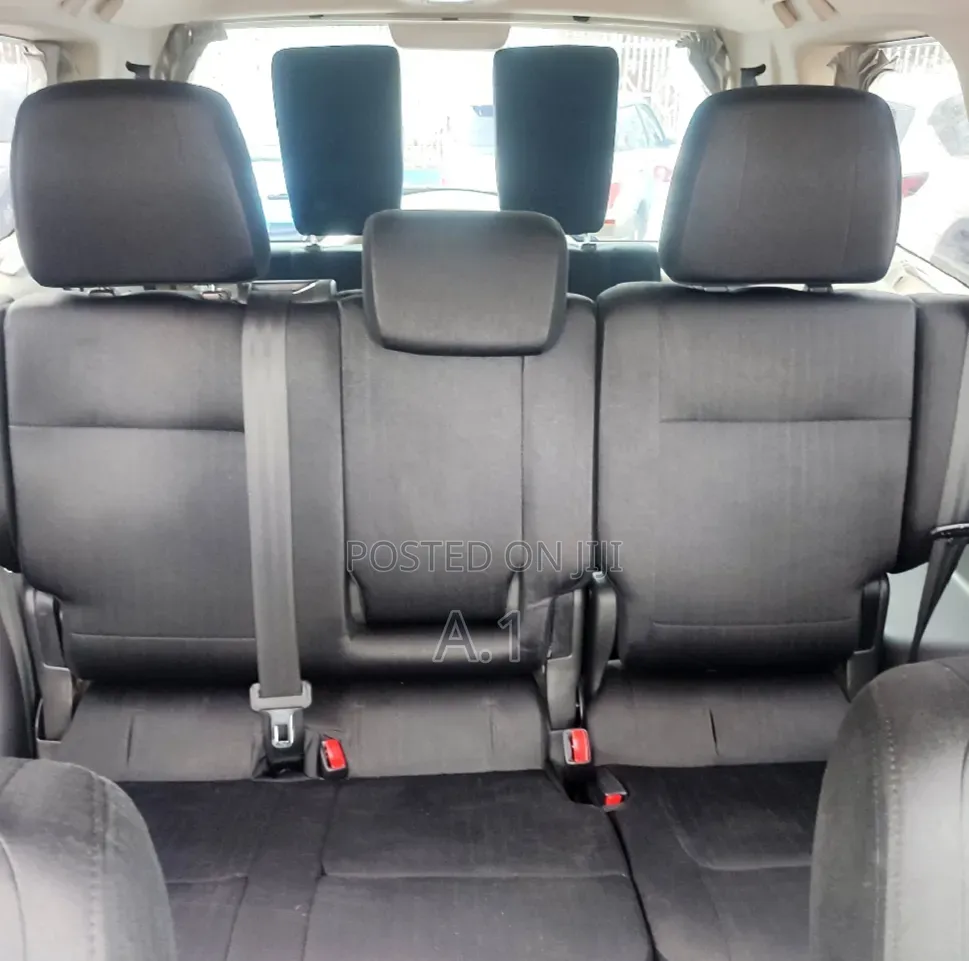 Mitsubishi Pajero V80 3.2 DI-D 2018 Silver