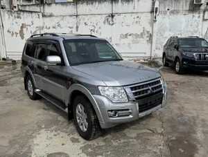 Mitsubishi Pajero V80 3.2 DI-D 2018 Silver
