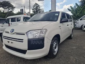 Toyota Succeed 2019 White