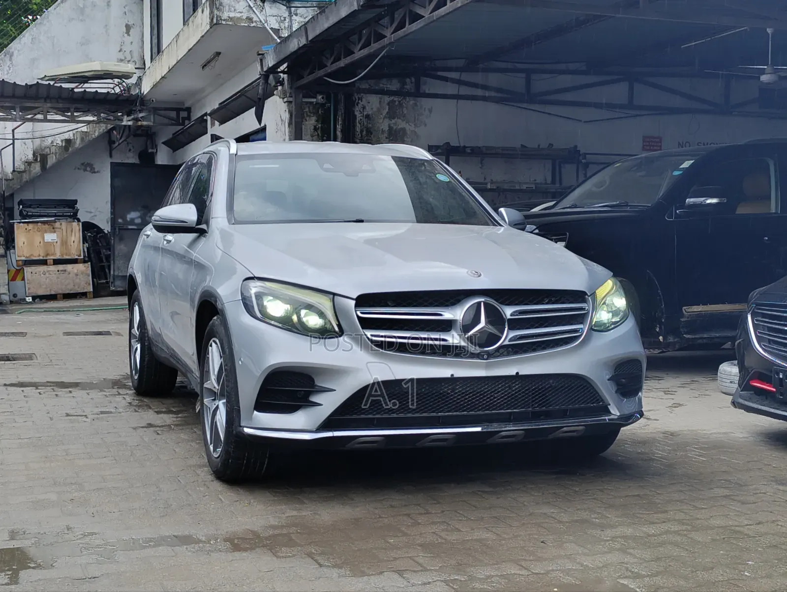 Mercedes-Benz GLC-Class 2019 Silver