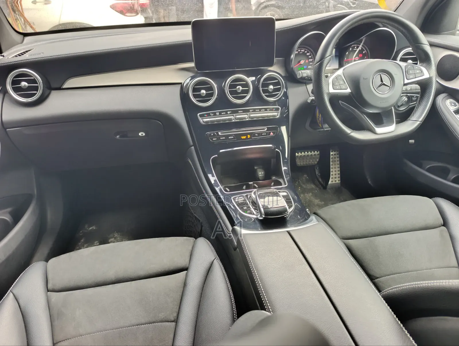 Mercedes-Benz GLC-Class 2019 Silver