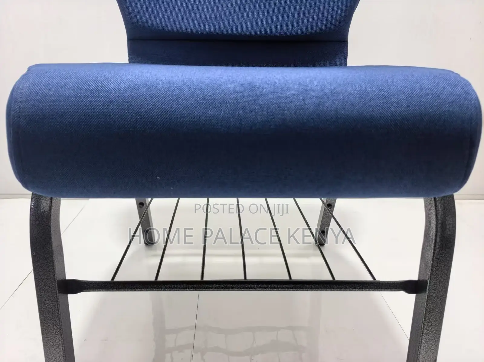 Event Chair:Upholstered Event Chair With Metal Frame
