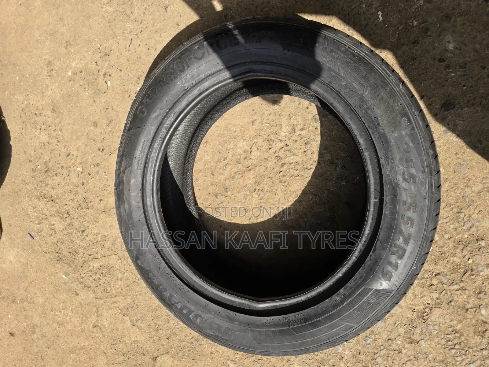 255/55r19 Godard Tyre