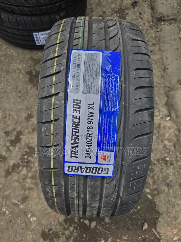 245/40r18 Godard Tyre