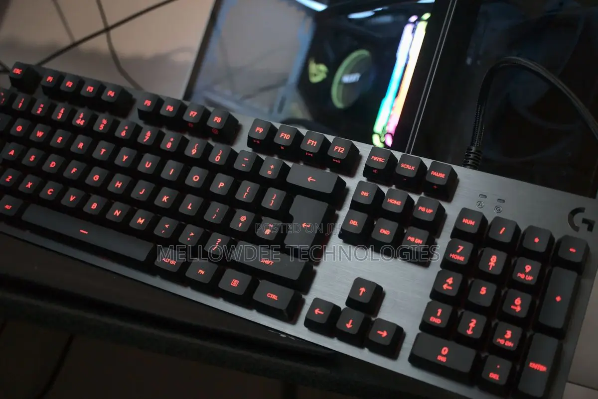 Logitech G413 Corded Mechanical Gaming Keyboard Carbon