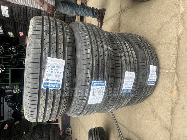 225/55r17 Maxtrek - thumbnail 3
