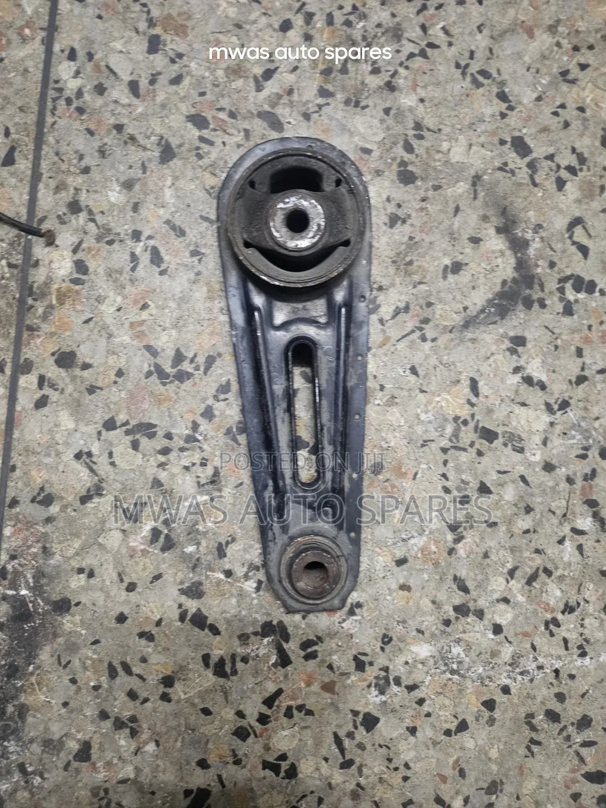 Nissan X Trail Rear Mounting