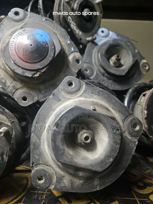 Nissan Tiida/Nv 200 Shocks Mounting