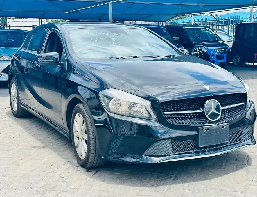 Mercedes-Benz A-Class 2018 Black
