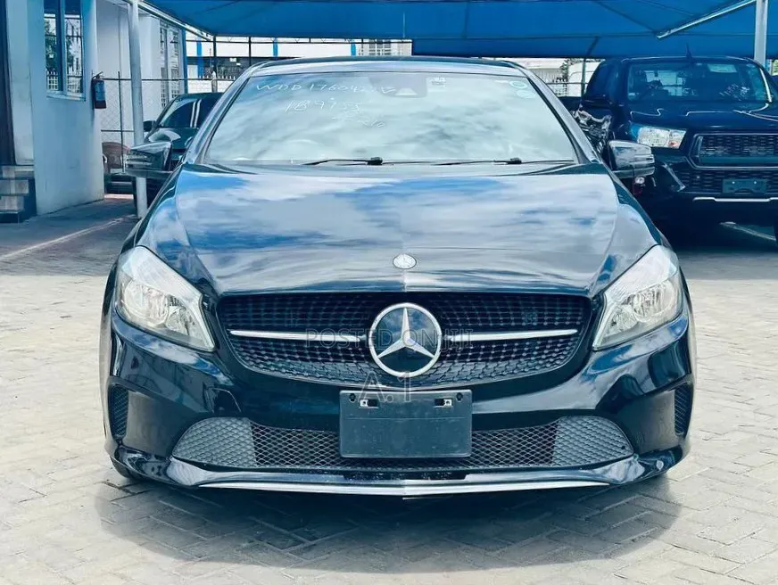 Mercedes-Benz A-Class 2018 Black