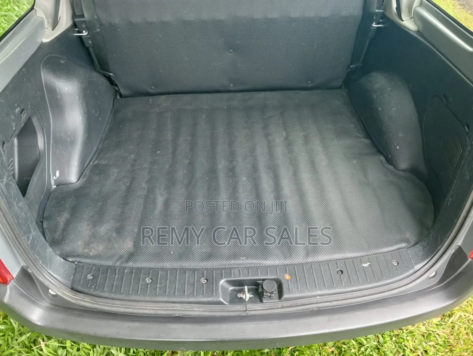 Toyota Probox 2020 Silver