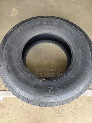 385 /65 R22. 5 Roadtrack Tyres (Supersingle)