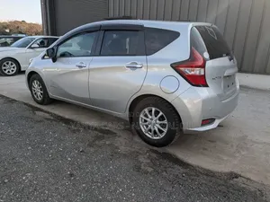 Nissan Note 2018 Silver