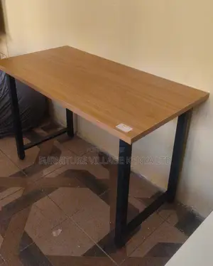 Simple Customized Generic Home Computer Desk