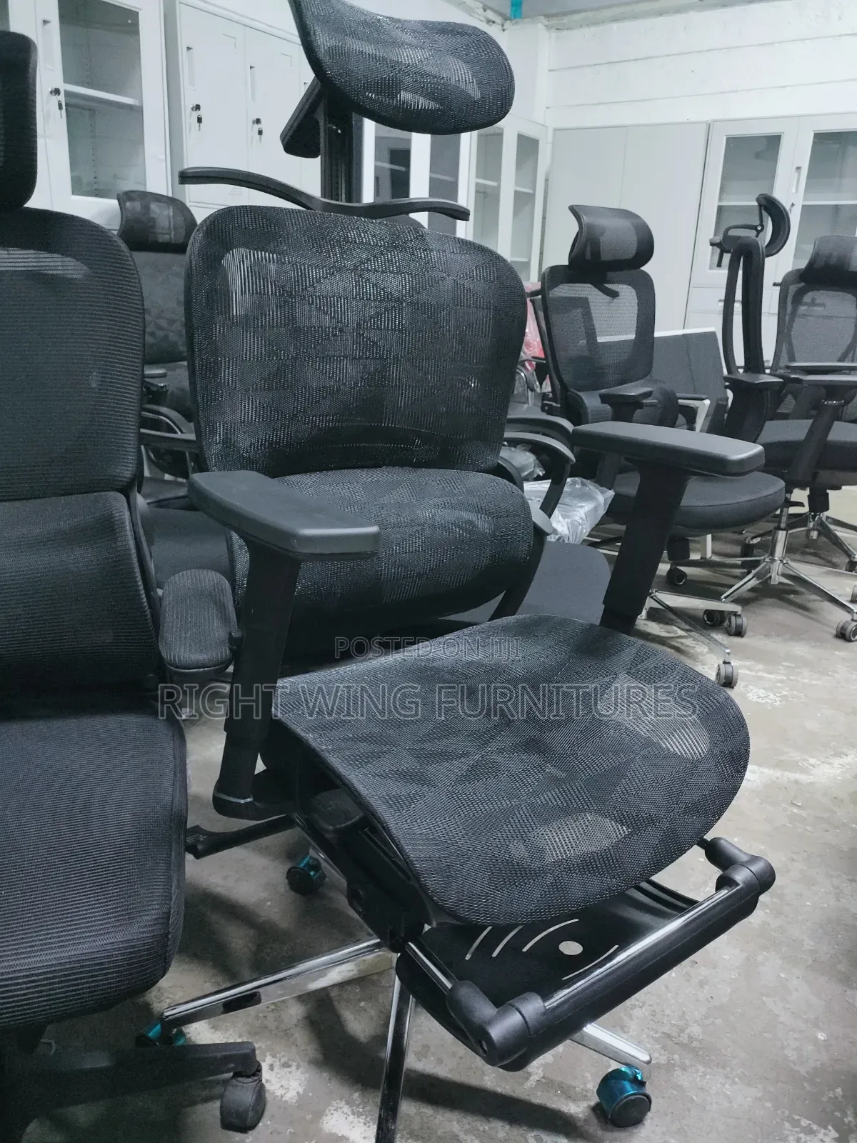 Office Chair :Footrest Adjustable Height Office Chair (Orthopaedic)
