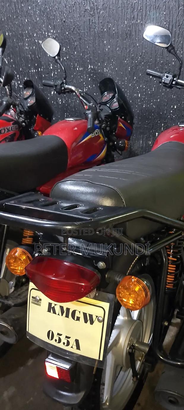Bajaj Boxer 125 2026 Red - thumbnail 5