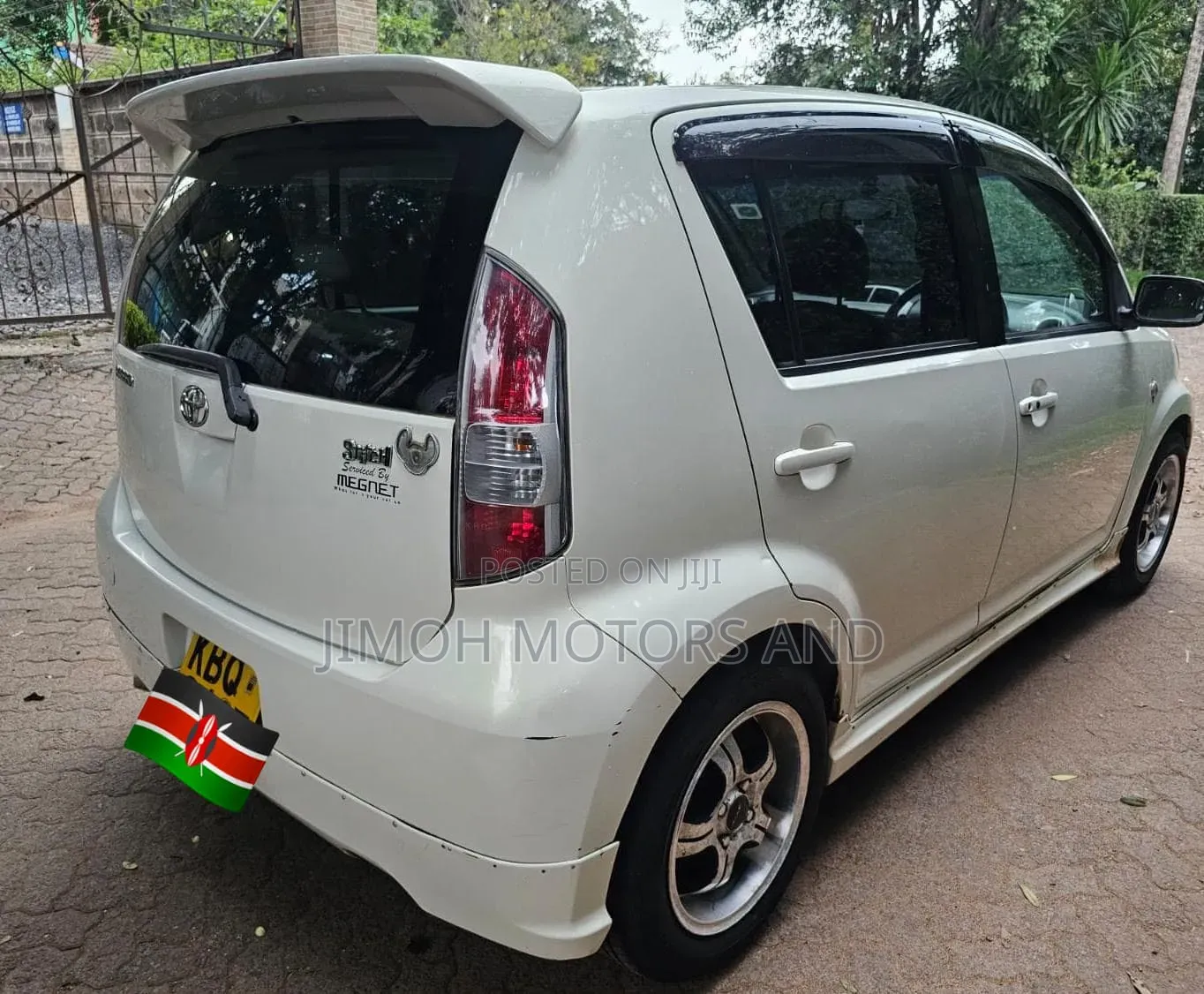 Toyota Passo 2004 White