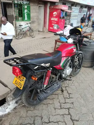 Honda 2025 Red