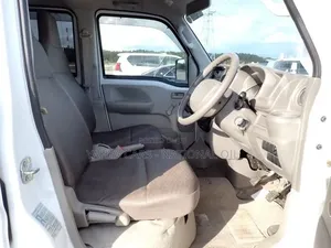 Suzuki Every Wagon 2019 White