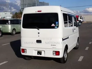 Suzuki Every Wagon 2019 White