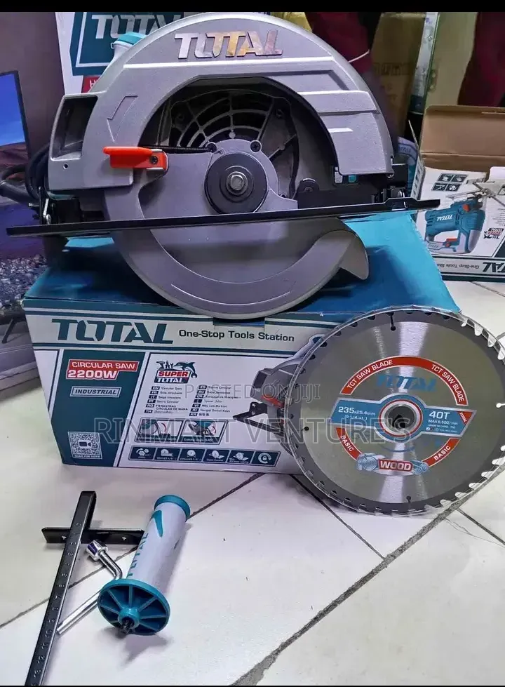 Powerful Total Circular Saw 2200w