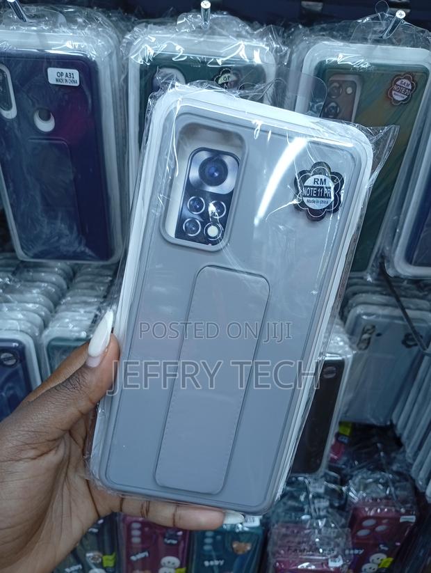Xiaomi Redmi Note 11 Pro Built-in Folding Stand Cover - thumbnail 2
