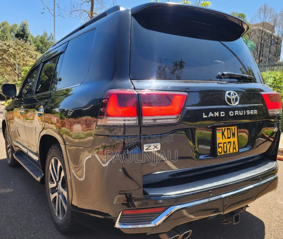 Toyota Land Cruiser Prado 2014 Black