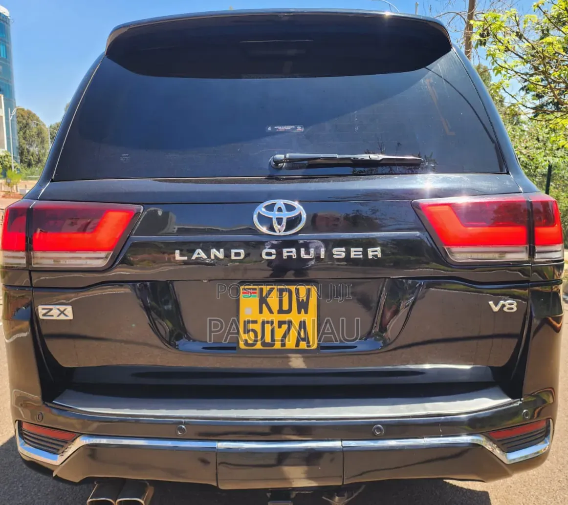 Toyota Land Cruiser Prado 2014 Black