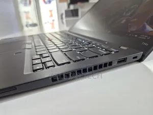 Laptop Lenovo ThinkPad T14s Gen 1 16GB Intel Core i7 SSD 1T