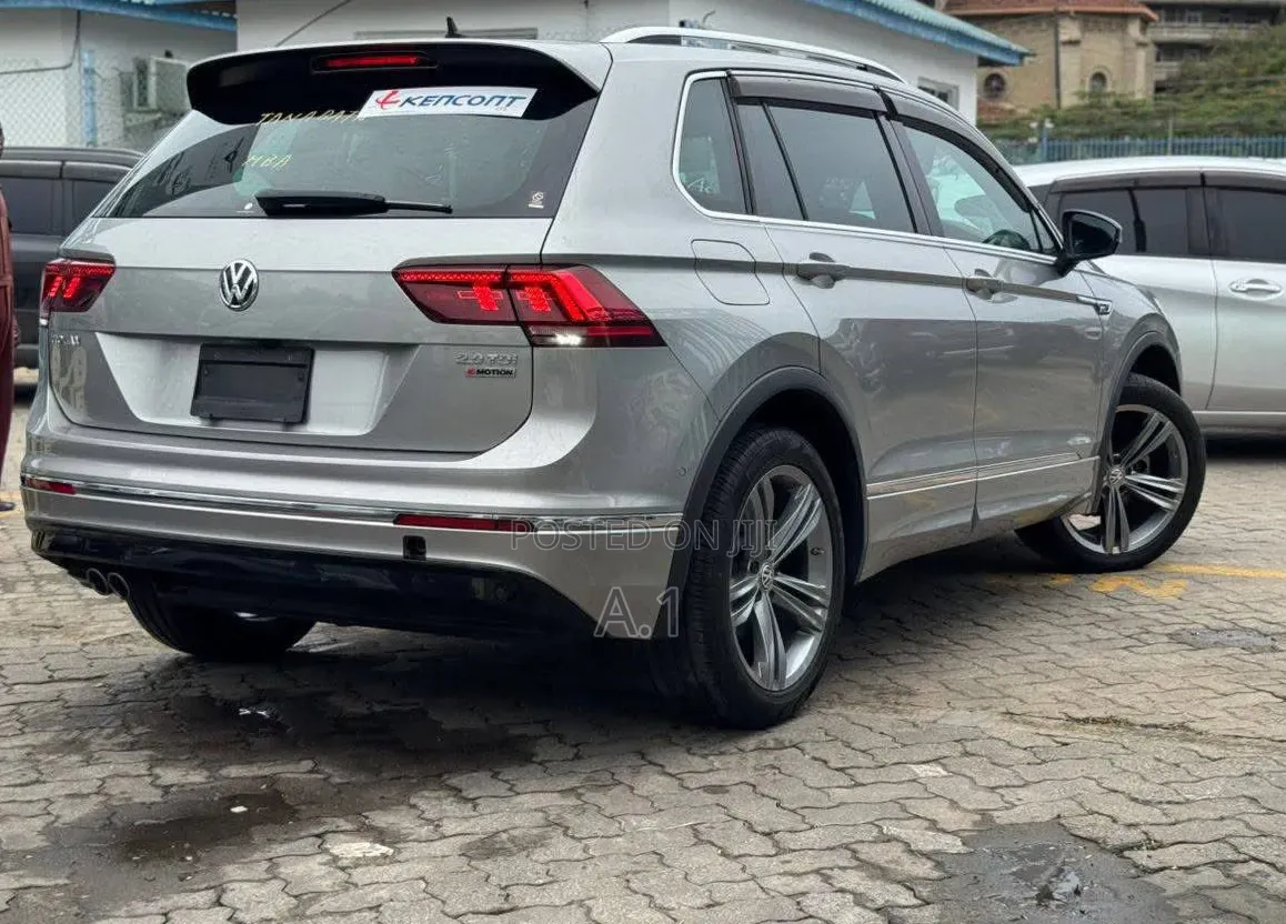 Volkswagen Tiguan 2019 Gray