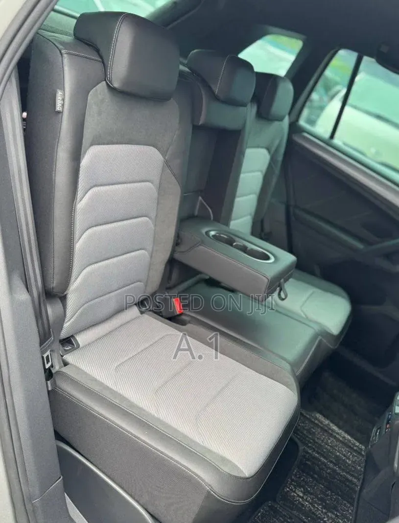 Volkswagen Tiguan 2019 Gray