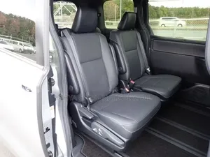 Toyota Esquire 2020 Silver