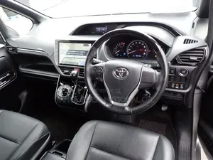 Toyota Esquire 2020 Silver