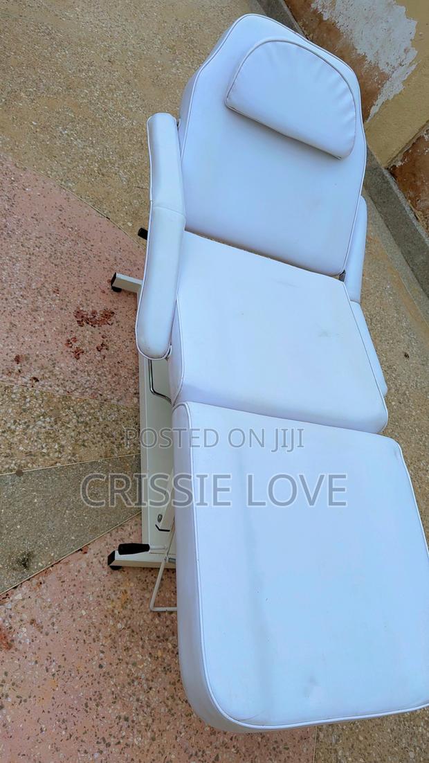 Hydraulic Imported Massage Bed - thumbnail 3