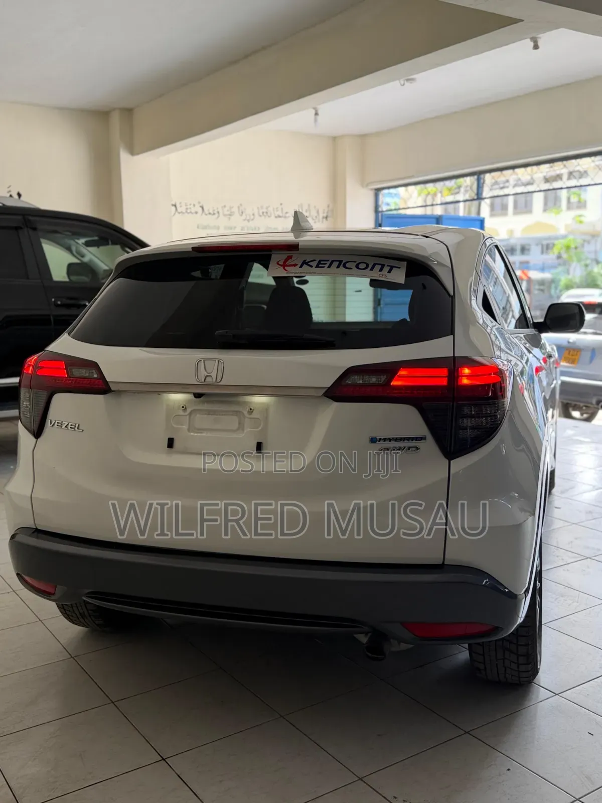 Honda Vezel 1.5 Hybrid 4WD 2019 White