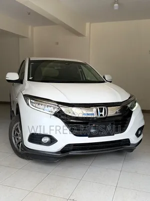 Honda Vezel 1.5 Hybrid 4WD 2019 White