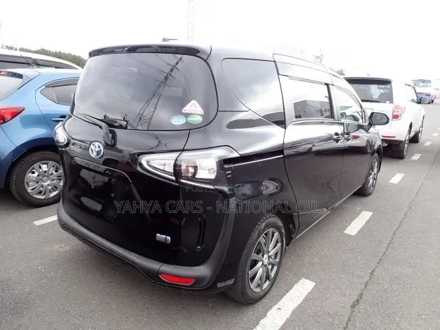 Toyota Sienta 2020 Black