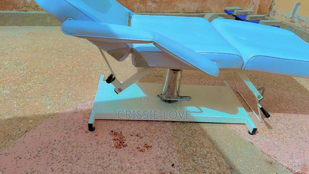 Hydraulic Imported Massage Bed - thumbnail 2