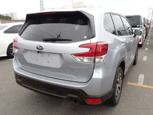 Subaru Forester 2019 Silver