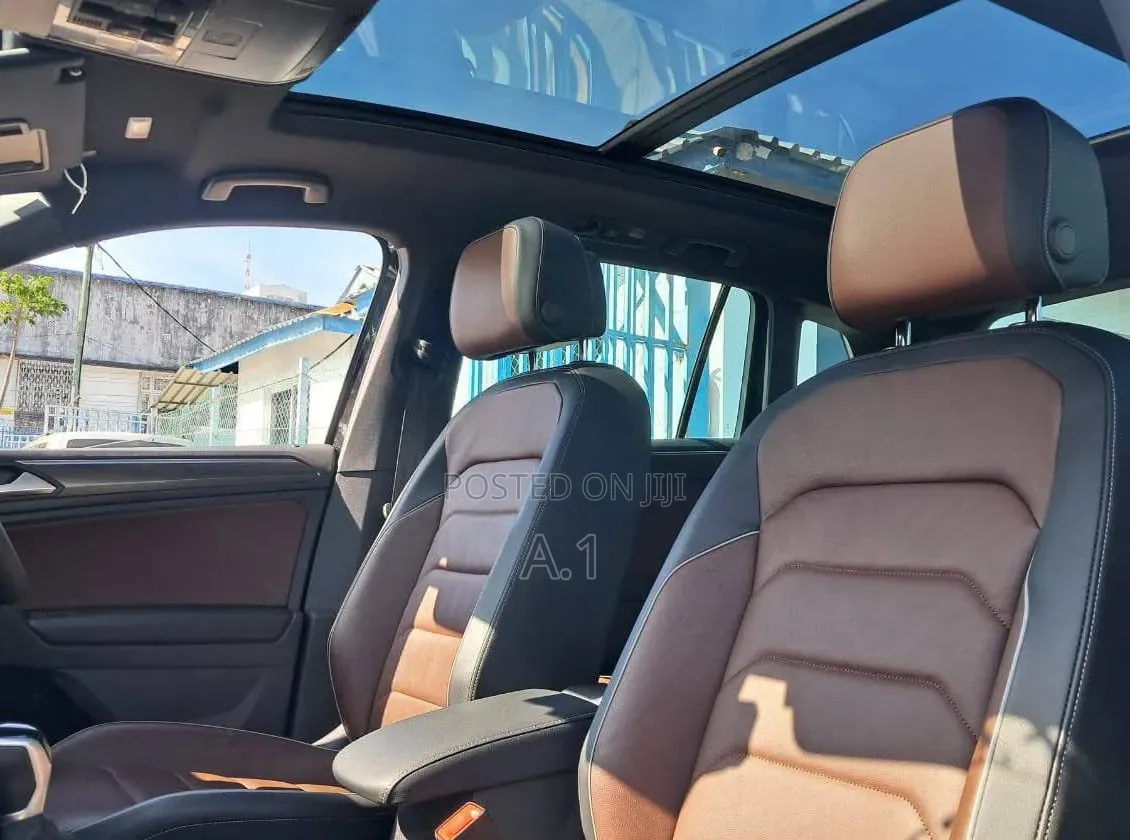 Volkswagen Tiguan 2021 Black