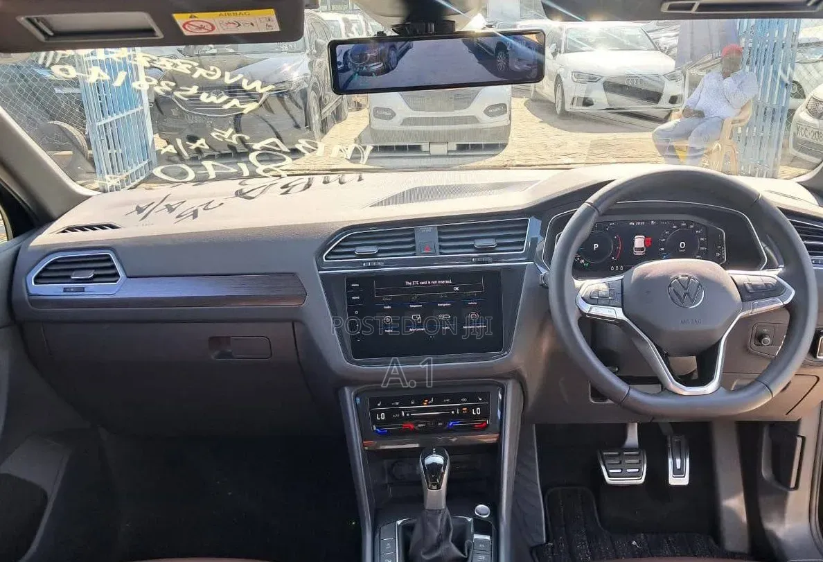 Volkswagen Tiguan 2021 Black