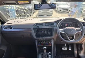 Volkswagen Tiguan 2021 Black