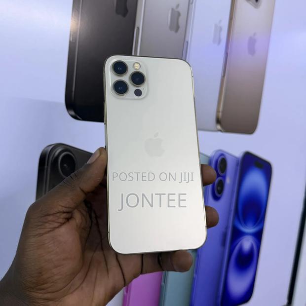Apple iPhone 13 Pro 128 GB Gold - thumbnail 2