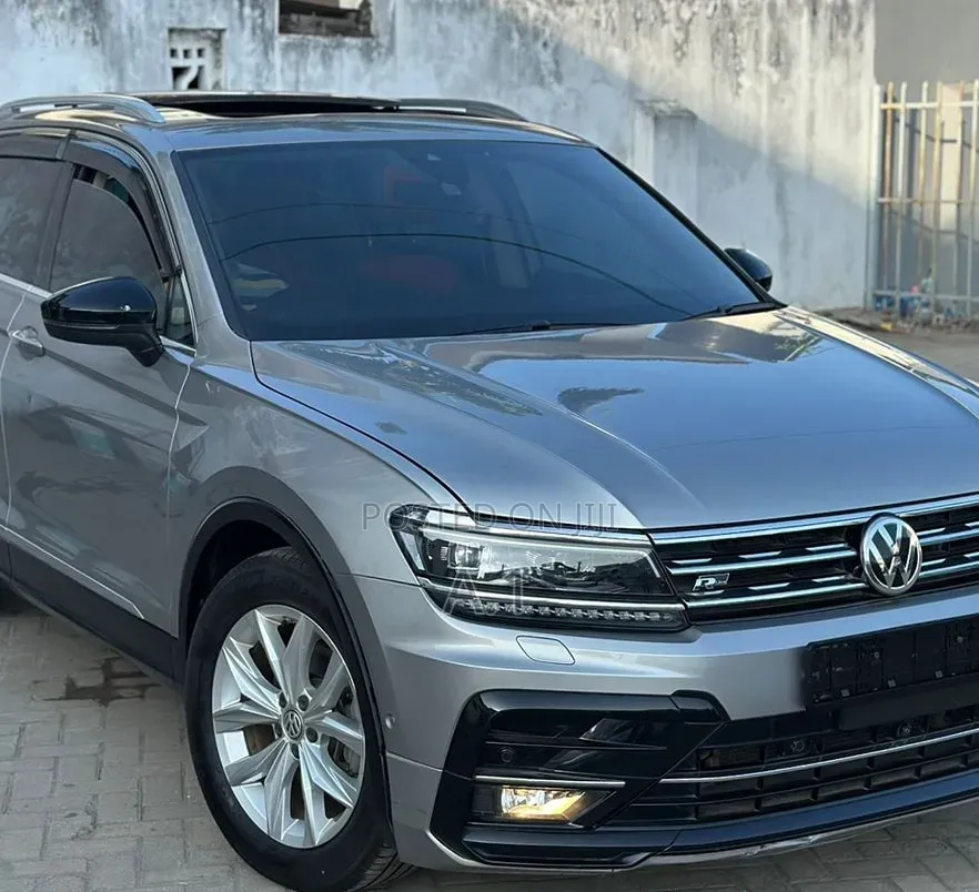 Volkswagen Tiguan 2020 Gray
