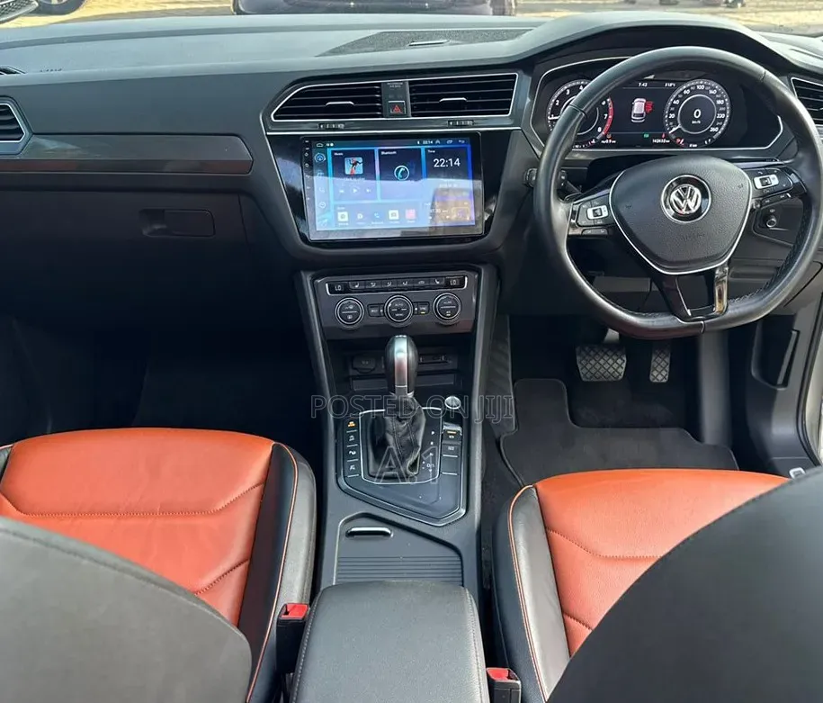 Volkswagen Tiguan 2020 Gray