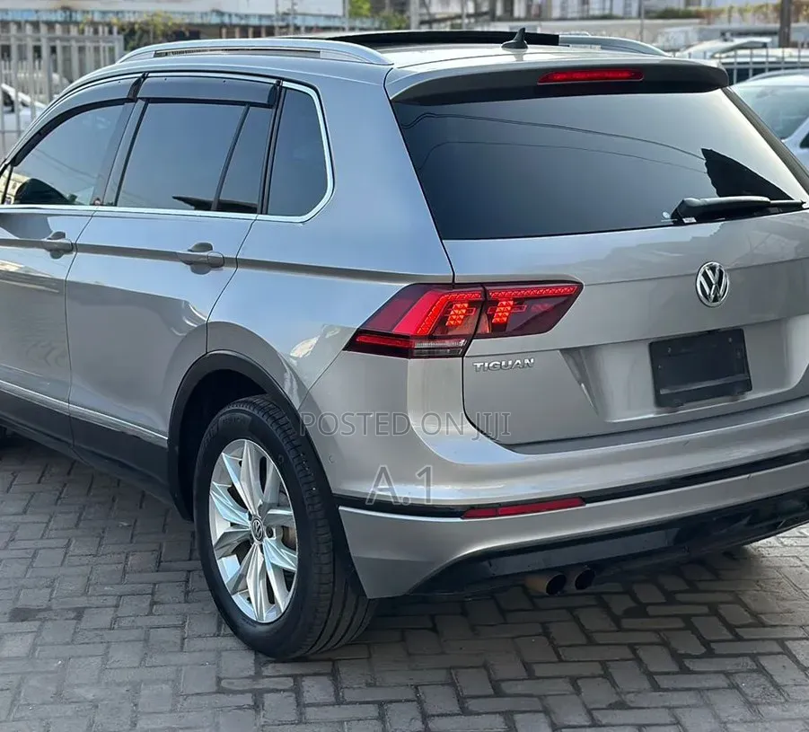 Volkswagen Tiguan 2020 Gray
