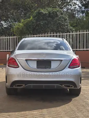 Mercedes-Benz C200 2016