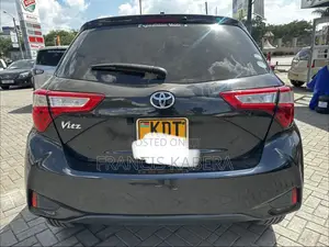 Toyota Vitz 2017 Black